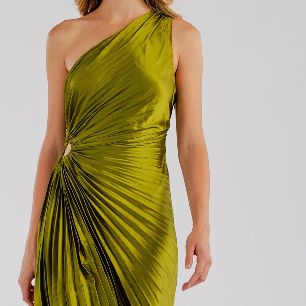 Olive one shoulder silky pleated dress - Elegant and luxury party dress - Picture 6 of 6